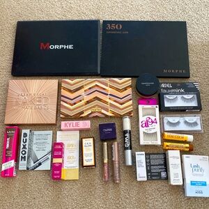 Makeup bundle
